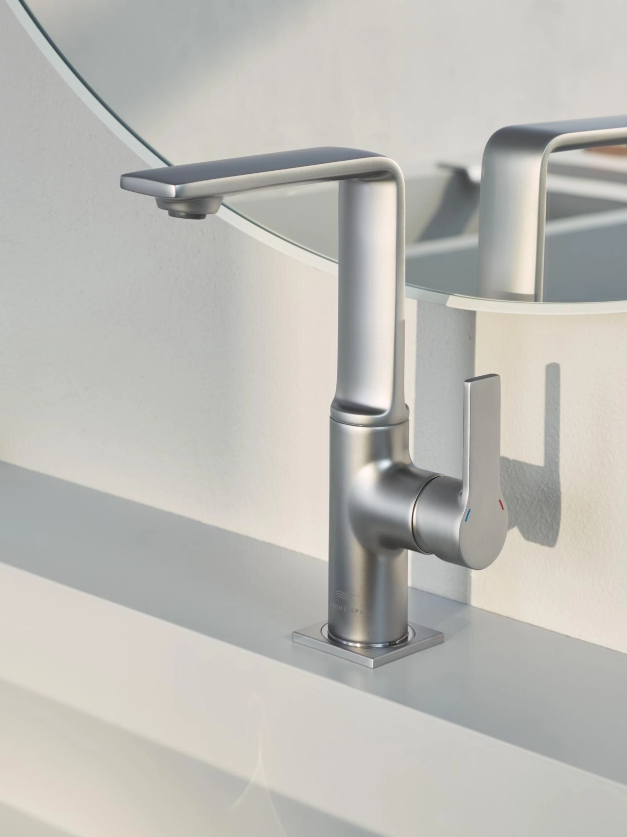 GROHE Allure — modern gümüş armatür